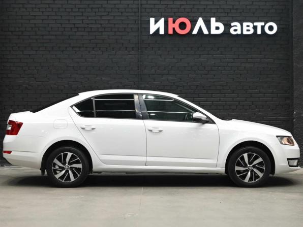 Skoda Octavia III (A7) с пробегом 2015 года, цена 1 300 000 рублей, 177255 км, лифтбек, Автокод Объявления