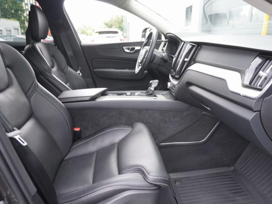 Volvo XC60 II Москва  - изображение 11