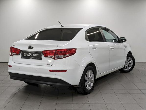 Kia Rio III Рестайлинг с пробегом 2016 года, цена 1 050 000 рублей, 122670 км, седан, Автокод Объявления