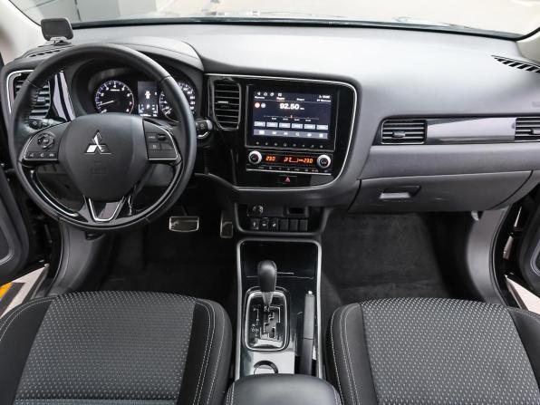 Mitsubishi Outlander III Рестайлинг 3 с пробегом 2022 года, цена 2 198 000 рублей, 122985 км, внедорожник, Автокод Объявления