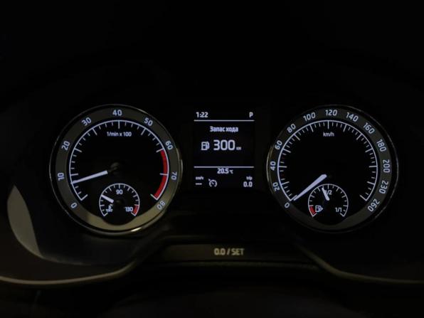 Skoda Octavia III (A7) Рестайлинг с пробегом 2018 года, цена 1 449 000 рублей, 195000 км, лифтбек, Автокод Объявления