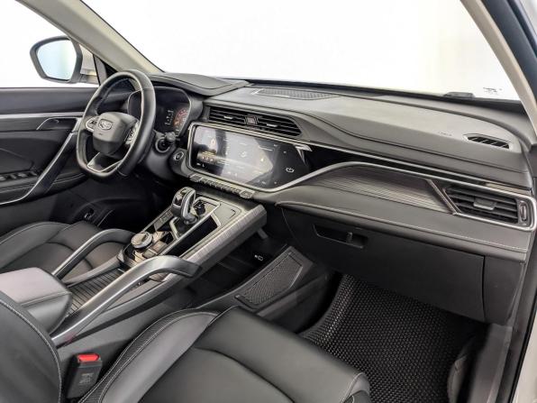 Geely Atlas Pro с пробегом 2023 года, цена 2 170 000 рублей, 33527 км, внедорожник, Автокод Объявления