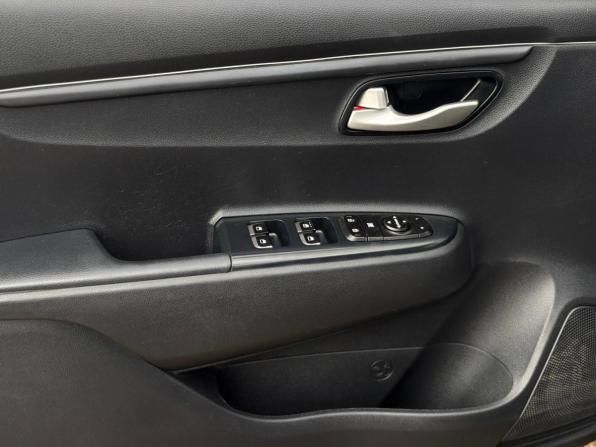 Kia Rio IV с пробегом 2020 года, цена 1 430 000 рублей, 90047 км, седан, Автокод Объявления