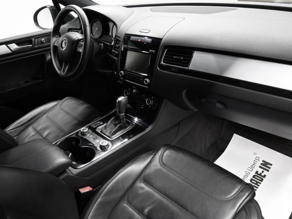 Volkswagen Touareg II с пробегом 2011 года, цена 1 995 000 рублей, 285267 км, внедорожник, Автокод Объявления