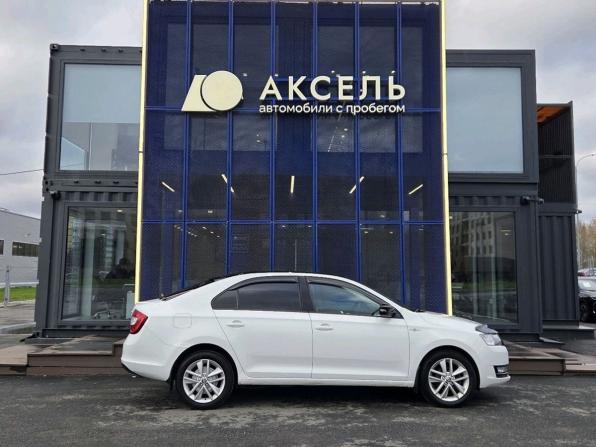 Skoda Rapid I Рестайлинг с пробегом 2018 года, цена 1 025 000 рублей, 197000 км, лифтбек, Автокод Объявления