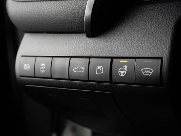 Toyota Camry VIII (XV70) с пробегом 2018 года, цена 2 779 000 рублей, 131006 км, седан, Автокод Объявления