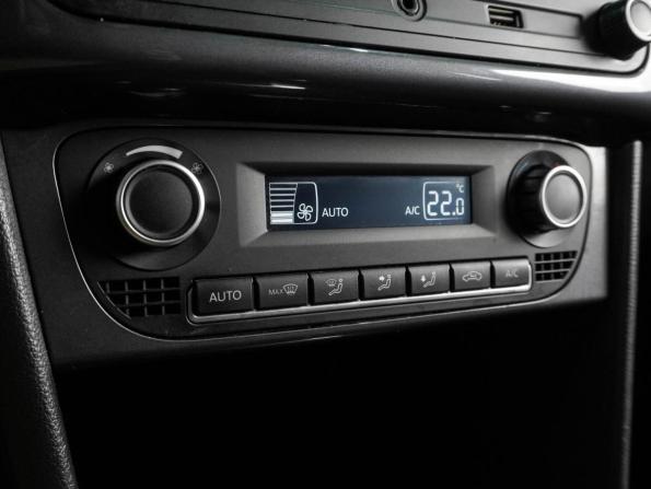 Volkswagen Polo V Рестайлинг с пробегом 2019 года, цена 1 054 000 рублей, 114724 км, седан, Автокод Объявления
