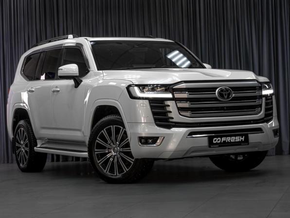 Toyota Land Cruiser 300 Series с пробегом 2023 года, цена 12 305 000 рублей, 72716 км, внедорожник, Автокод Объявления