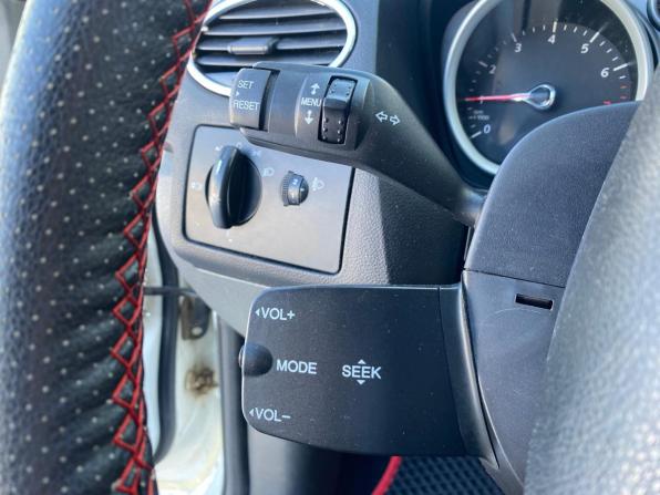 Ford Focus II Рестайлинг с пробегом 2010 года, цена 385 000 рублей, 260454 км, хэтчбек, Автокод Объявления