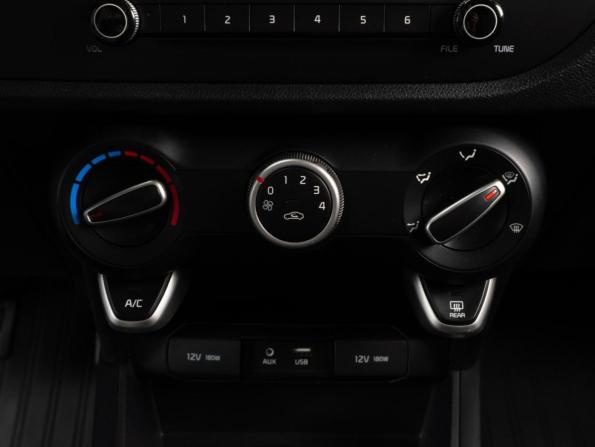 Kia Rio IV с пробегом 2018 года, цена 1 549 000 рублей, 107669 км, хэтчбек, Автокод Объявления