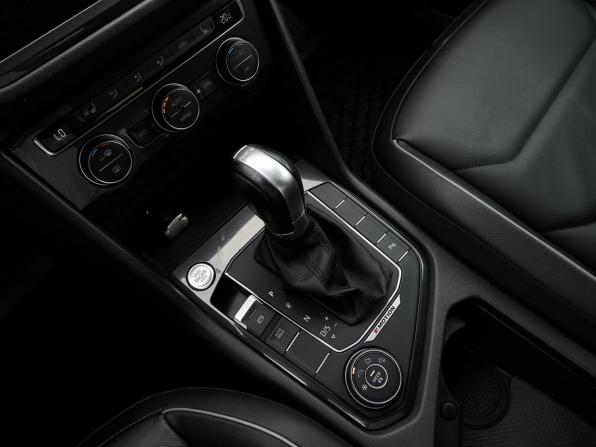 Volkswagen Tiguan II с пробегом 2018 года, цена 2 897 000 рублей, 125500 км, внедорожник, Автокод Объявления