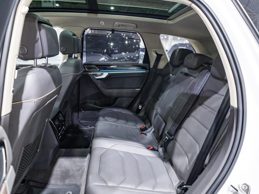 Volkswagen Touareg III Санкт-Петербург  - изображение 29