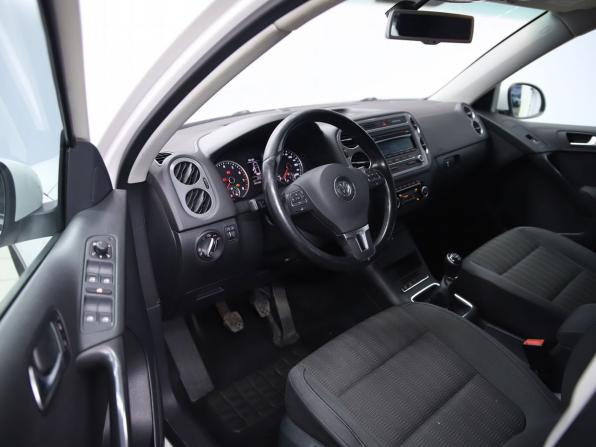 Volkswagen Tiguan I Рестайлинг с пробегом 2013 года, цена 1 000 000 рублей, 261341 км, внедорожник, Автокод Объявления