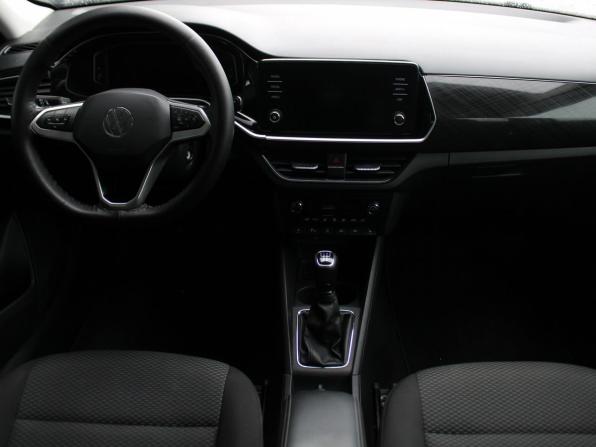 Volkswagen Polo VI с пробегом 2021 года, цена 1 279 000 рублей, 160247 км, лифтбек, Автокод Объявления