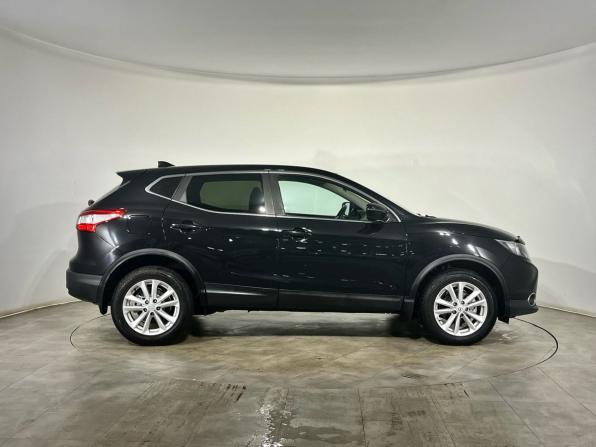 Nissan Qashqai II с пробегом 2017 года, цена 1 745 000 рублей, 134244 км, внедорожник, Автокод Объявления