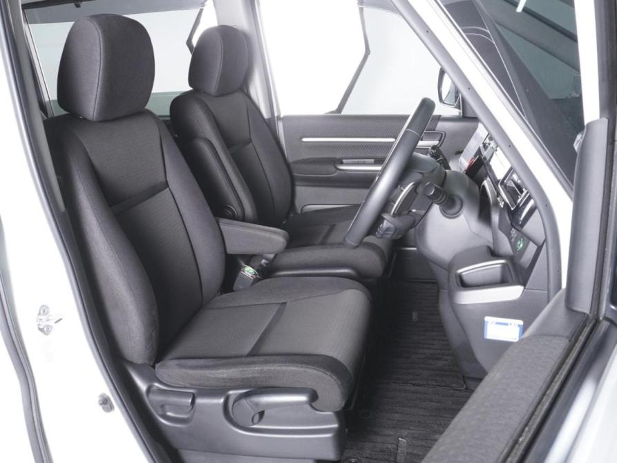 Honda Stepwgn V Рестайлинг Ростов-на-Дону  - изображение 11