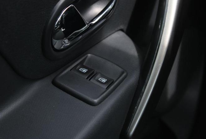 Renault Sandero II Рестайлинг с пробегом 2018 года, цена 1 050 000 рублей, 58340 км, хэтчбек, Автокод Объявления