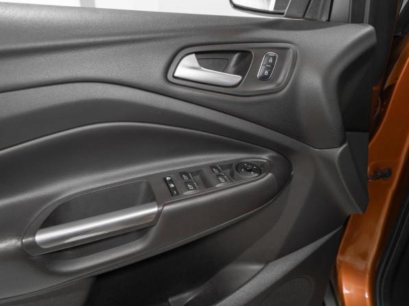 Ford Kuga II Рестайлинг с пробегом 2018 года, цена 1 595 000 рублей, 128025 км, внедорожник, Автокод Объявления