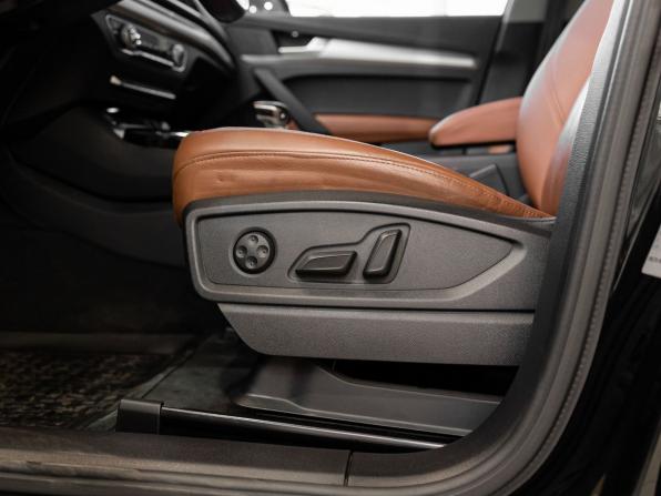 Audi Q5 II (FY) Рестайлинг с пробегом 2021 года, цена 3 899 000 рублей, 108652 км, внедорожник, Автокод Объявления