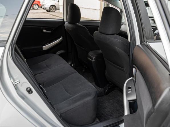Toyota Prius III Рестайлинг (XW30) с пробегом 2012 года, цена 1 178 000 рублей, 90225 км, лифтбек, Автокод Объявления