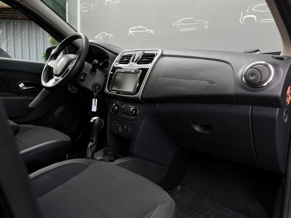 Renault Logan II Рестайлинг с пробегом 2021 года, цена 1 268 600 рублей, 64854 км, седан, Автокод Объявления