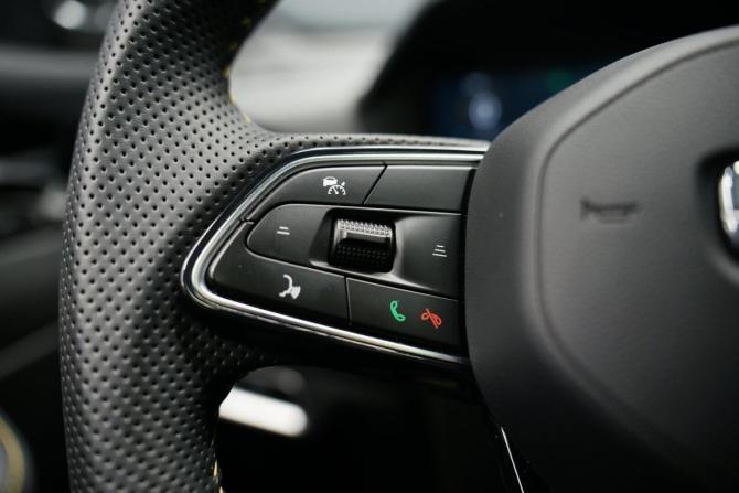 Geely Coolray I Рестайлинг 2 с пробегом 2025 года, цена 2 445 000 рублей, 9200 км, внедорожник, Автокод Объявления