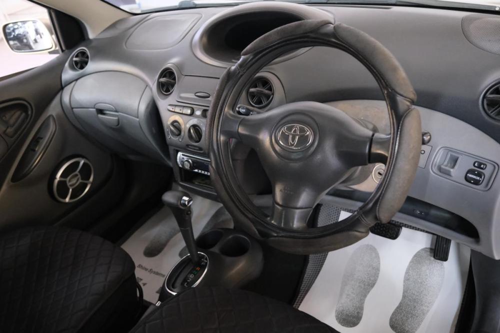 Toyota Vitz I (P10) Омск  - изображение 11