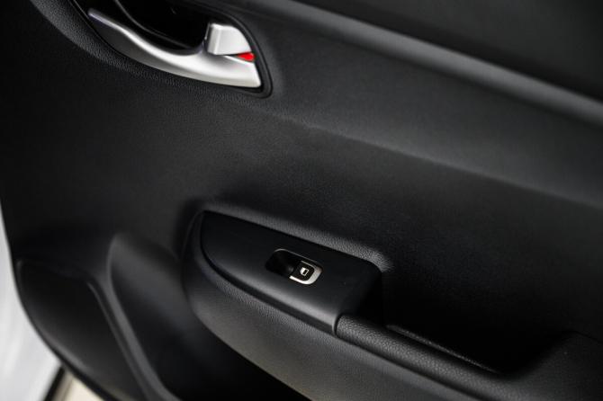 Kia Rio IV Рестайлинг с пробегом 2022 года, цена 1 850 000 рублей, 57121 км, хэтчбек, Автокод Объявления