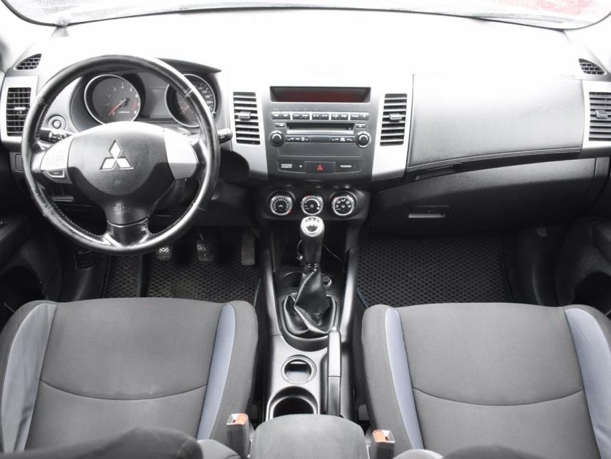 Mitsubishi Outlander II Рестайлинг Архангельск  - изображение 10