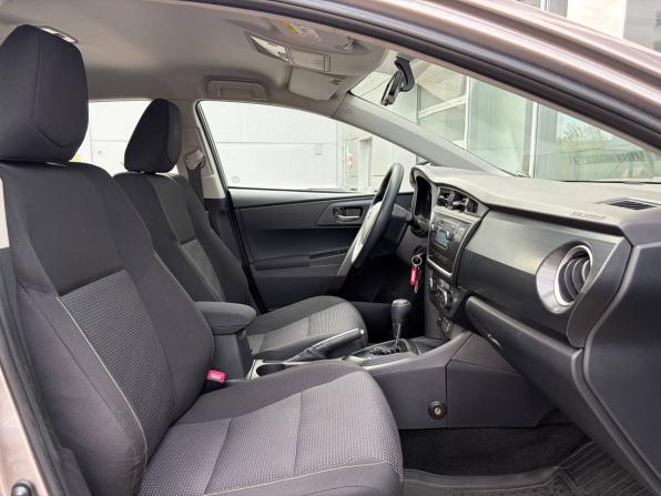 Toyota Auris II с пробегом 2013 года, цена 1 295 000 рублей, 90000 км, хэтчбек, Автокод Объявления
