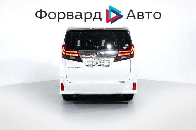 Toyota Alphard III с пробегом 2016 года, цена 3 049 000 рублей, 193132 км, минивэн, Автокод Объявления