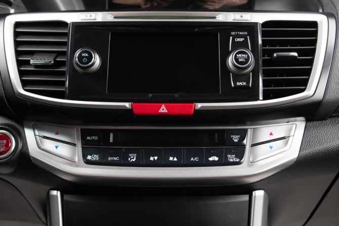 Honda Accord VIII Рестайлинг с пробегом 2012 года, цена 1 479 000 рублей, 250600 км, седан, Автокод Объявления