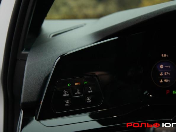 Volkswagen Golf VIII с пробегом 2021 года, цена 2 448 000 рублей, 92080 км, хэтчбек, Автокод Объявления
