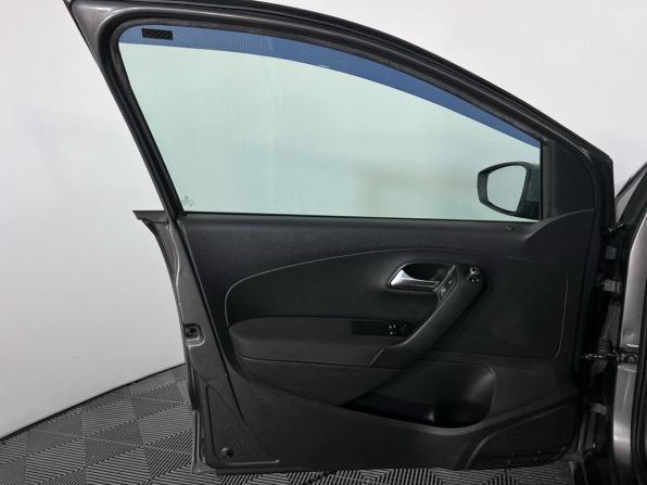 Volkswagen Polo V с пробегом 2010 года, цена 549 000 рублей, 250000 км, хэтчбек, Автокод Объявления