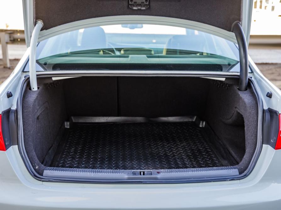 Audi A4 IV (B8) Рестайлинг Волгоград  - изображение 38