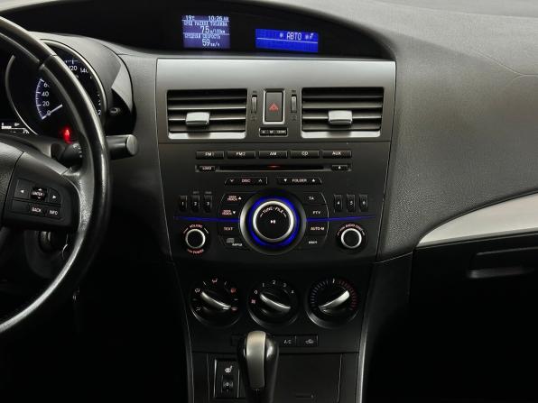 Mazda 3 II (BL) Рестайлинг с пробегом 2011 года, цена 950 000 рублей, 157223 км, седан, Автокод Объявления