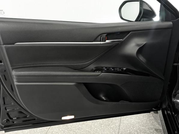 Toyota Camry VIII (XV70) с пробегом 2019 года, цена 2 640 000 рублей, 126890 км, седан, Автокод Объявления