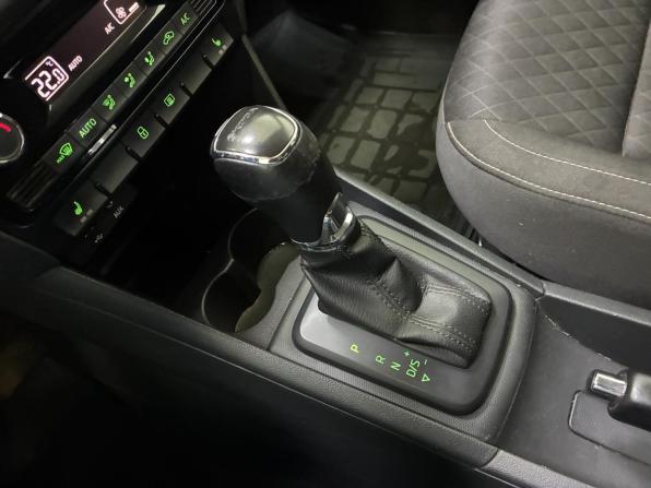 Skoda Rapid I с пробегом 2016 года, цена 1 099 000 рублей, 142000 км, лифтбек, Автокод Объявления