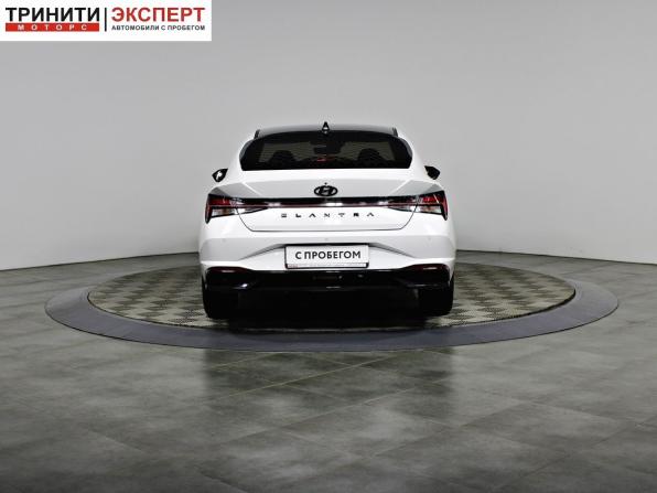 Hyundai Elantra VII (CN7) с пробегом 2022 года, цена 2 097 000 рублей, 40016 км, седан, Автокод Объявления