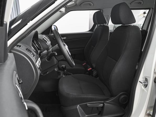 Skoda Yeti I Рестайлинг с пробегом 2013 года, цена 985 000 рублей, 134031 км, внедорожник, Автокод Объявления