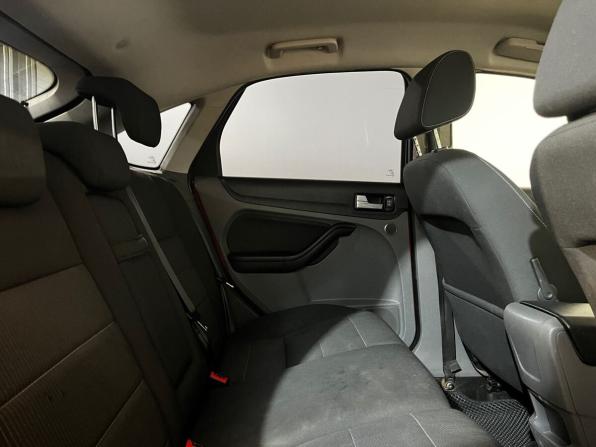 Ford Focus II Рестайлинг с пробегом 2010 года, цена 589 900 рублей, 174000 км, хэтчбек, Автокод Объявления