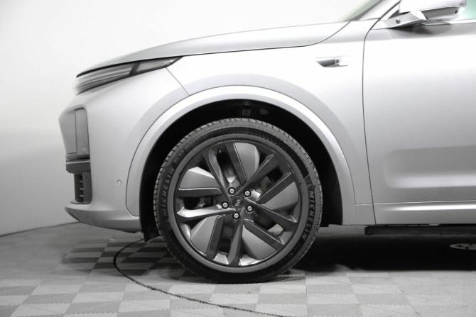 Новый Li Auto (Lixiang) L7 I Рестайлинг 2025 года, цена 10 690 000 рублей, внедорожник, Автокод Объявления