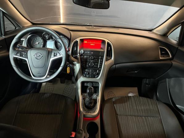 Opel Astra J с пробегом 2011 года, цена 430 000 рублей, 152722 км, хэтчбек, Автокод Объявления