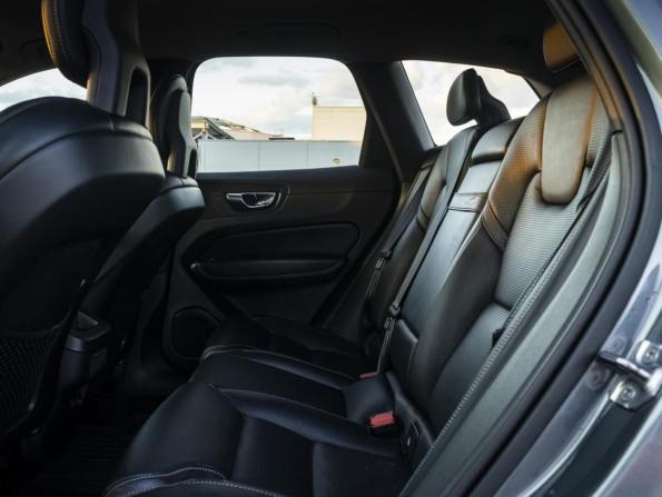 Volvo XC60 II с пробегом 2018 года, цена 4 010 000 рублей, 56347 км, внедорожник, Автокод Объявления