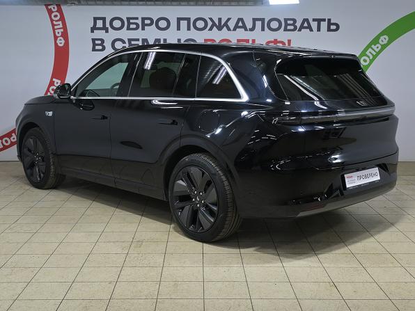 Li Auto (Lixiang) L6 I с пробегом 2024 года, цена 6 690 000 рублей, 22340 км, внедорожник, Автокод Объявления