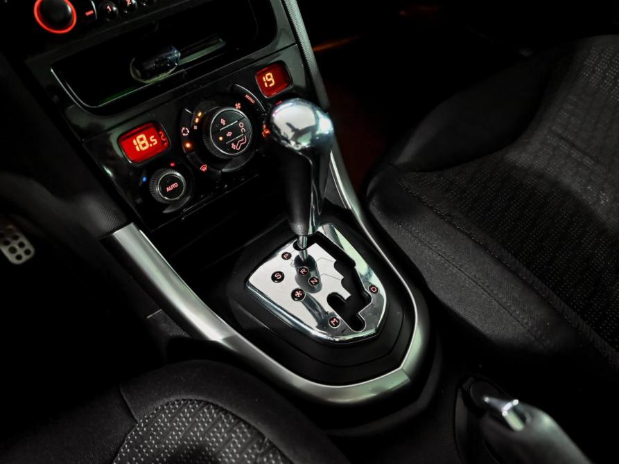 Peugeot 308 I Рестайлинг Екатеринбург  - изображение 11
