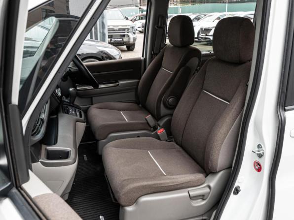 Honda Stepwgn V с пробегом 2016 года, цена 2 148 000 рублей, 64026 км, минивэн, Автокод Объявления