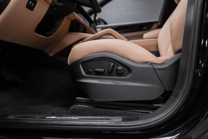 Новый Porsche Cayenne III Рестайлинг 2025 года, цена 17 700 000 рублей, внедорожник, Автокод Объявления