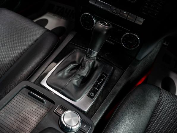 Mercedes-Benz C-Класс III (W204) Рестайлинг с пробегом 2012 года, цена 1 350 000 рублей, 121902 км, седан, Автокод Объявления