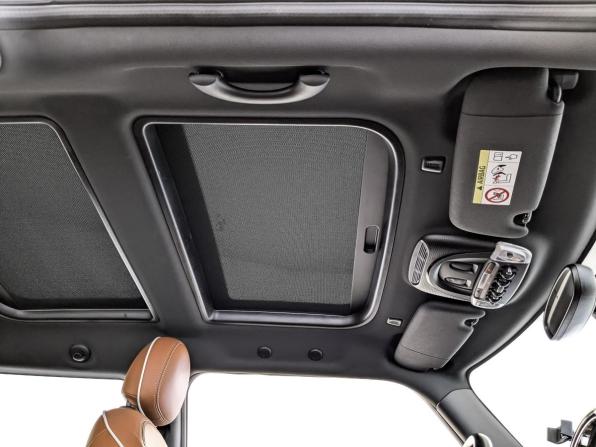 Mini Hatch III (F55/F56) Рестайлинг 2 с пробегом 2021 года, цена 2 335 000 рублей, 78539 км, хэтчбек, Автокод Объявления